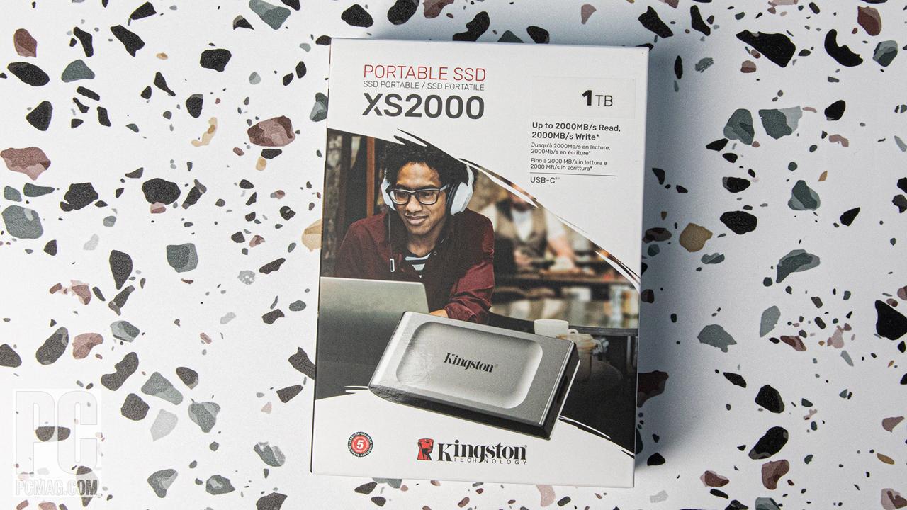 Đánh giá SSD di động Kingston XS2000 Portable