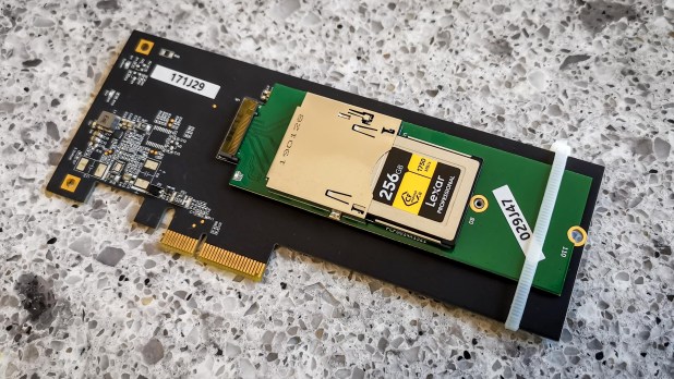 Đánh giác thẻ Professional CFexpress Type-B (256GB), tốc độ vượt trội