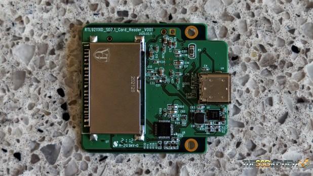 Thẻ nhớ SMI Samples First SD Express, bộ điều khiển SMI SM2708 - Đo tốc độ 900MB/s
